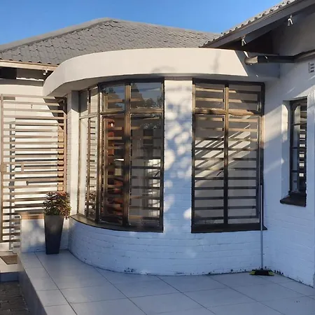 Casa Mo Boutique Guest House-3